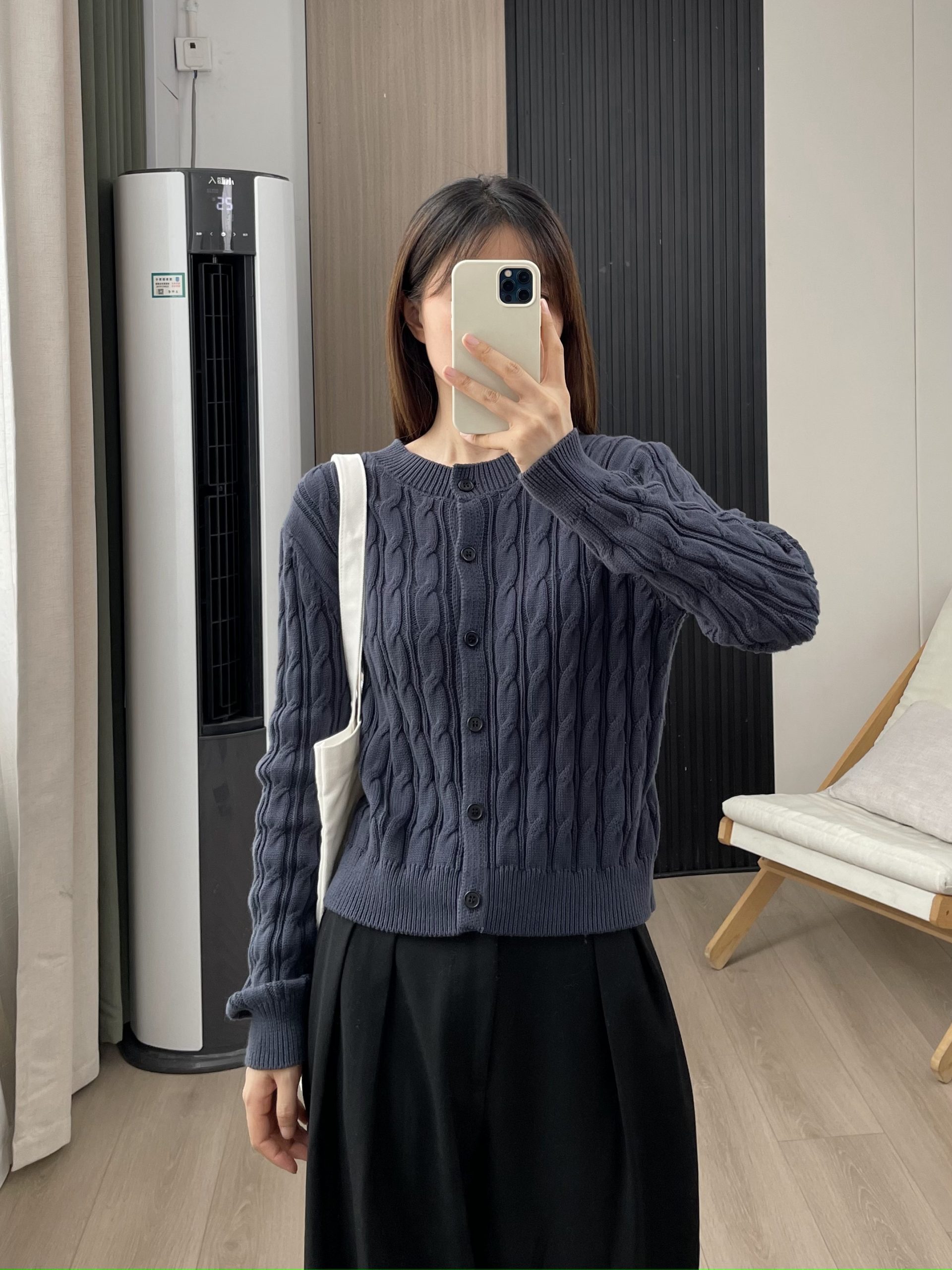 1-3 圆领麻花开衫