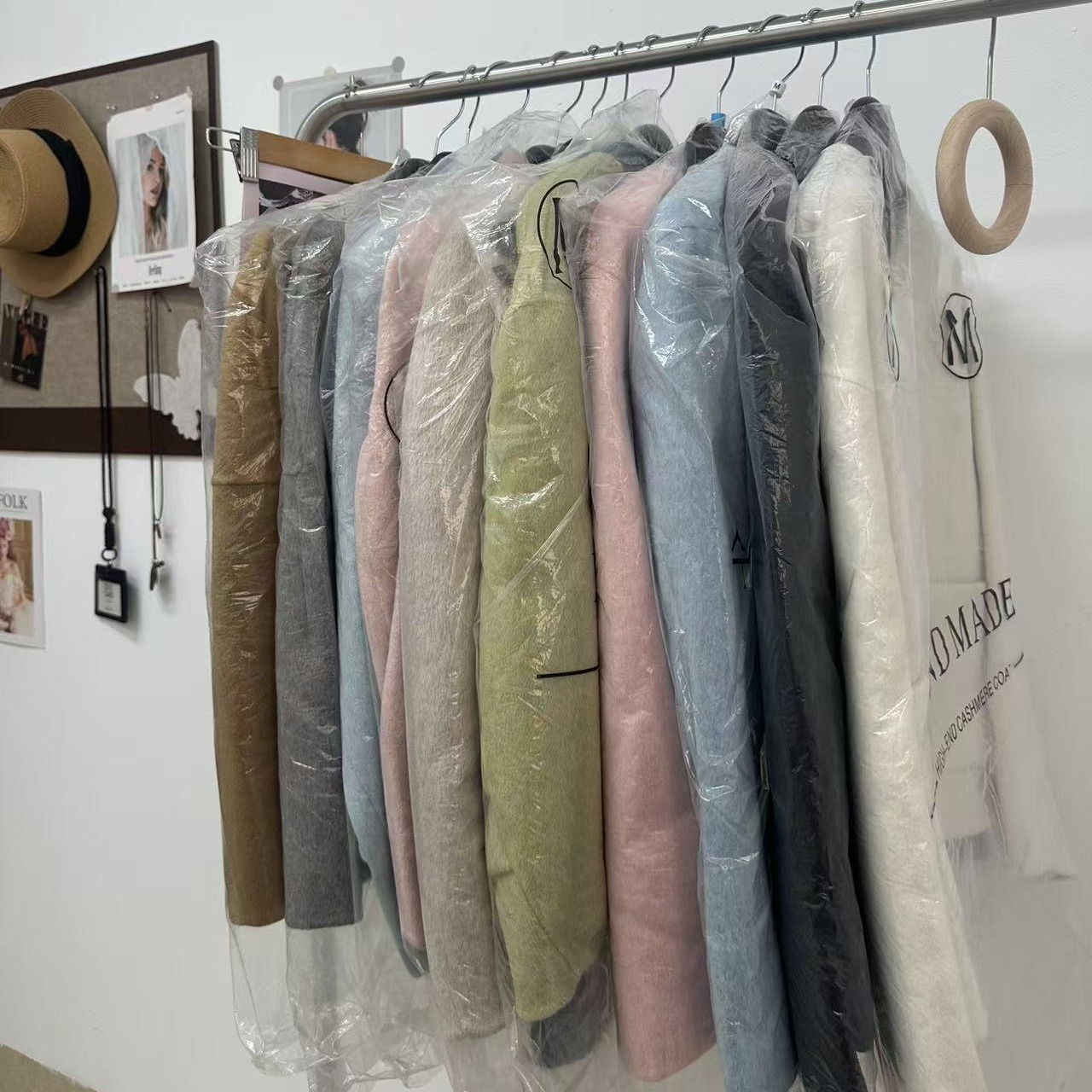 小香风同款剪标外套