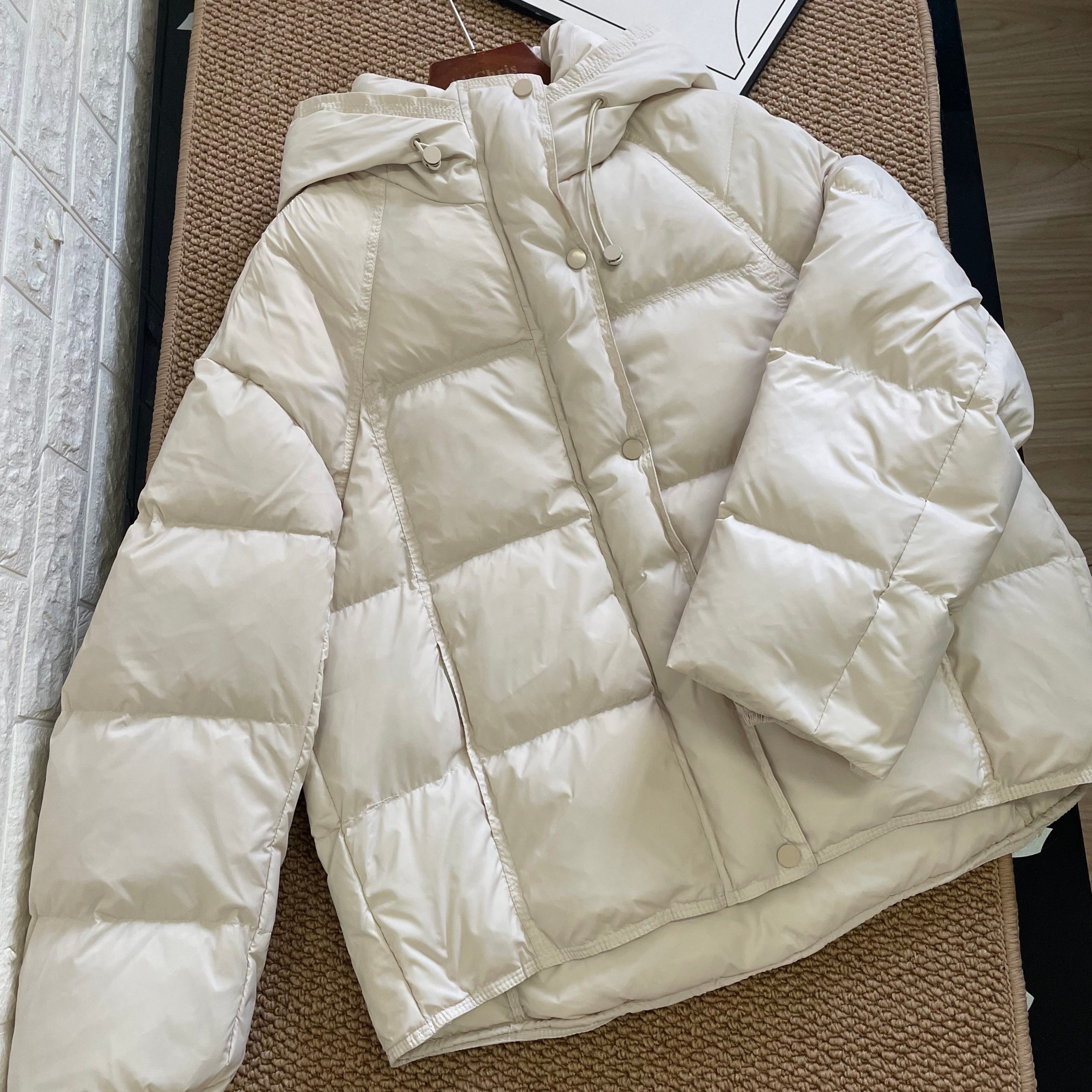 肯豆短款泡芙羽绒服 (8) 肯豆短款泡芙羽绒服